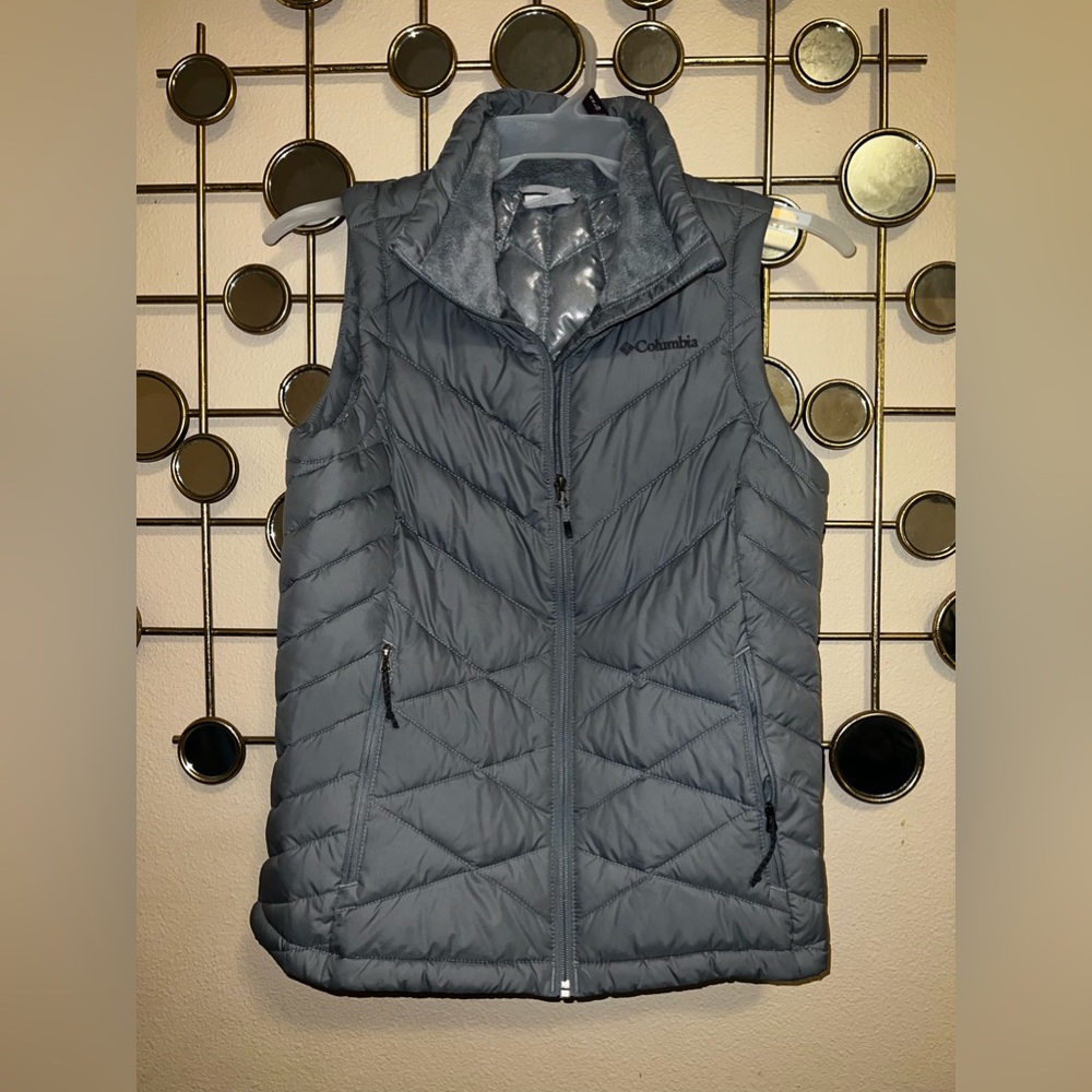 Columbia grey vest